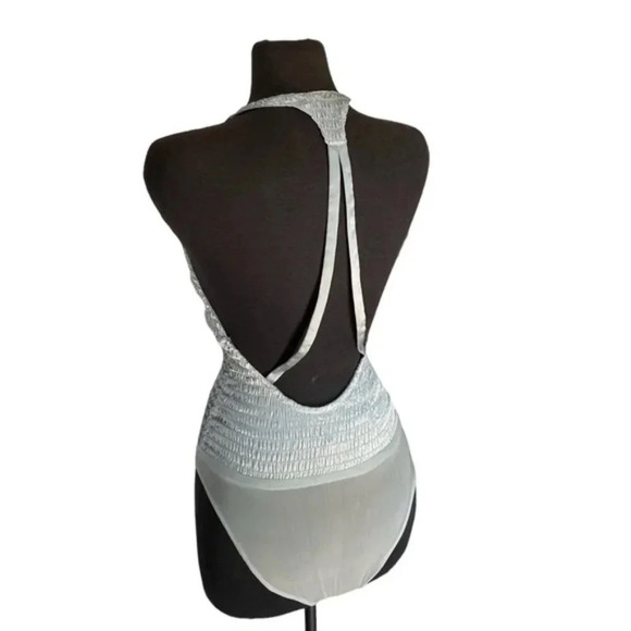 Free People intimately V neck Open Back BodSuit Sz small - Picture 5 of 6